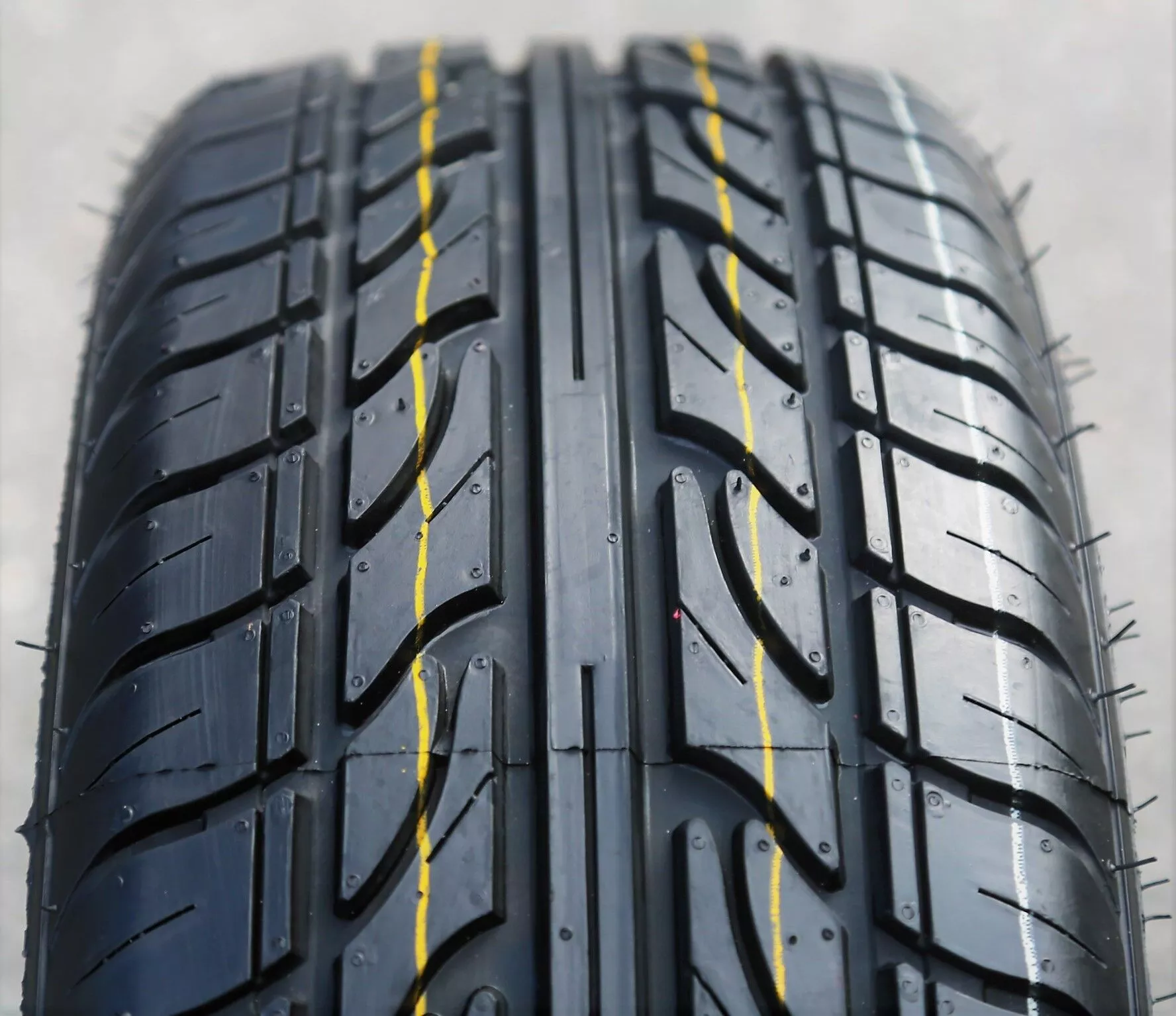 Haida Racing HD921 185/55R14 80V